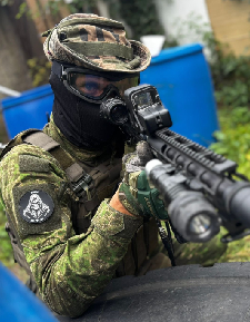 Mik - Membre du bureau de la DTG Mik - Membre du bureau de la DTG