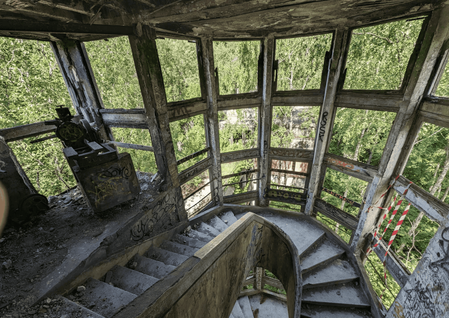 Escalier Terrain Sanatorium d'Aincourt (Alpha Unit)